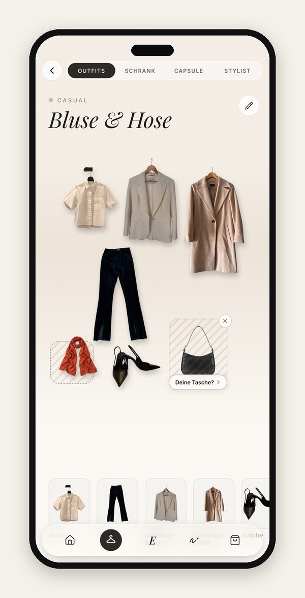 Herbstlook in der nui App: Hemdbluse, heller Blazer und Mantel in Rosé über einer dunklen Hose, Tuch und Tasche schraffiert als Platzhalter